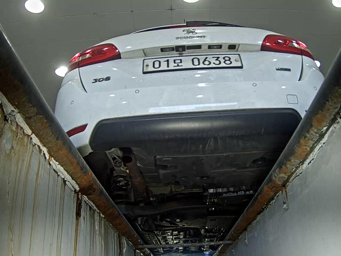PEUGEOT 308 (2ND GEN) SW 1.6 BlueHDi ALLURE 2016 - zdjęcie 8