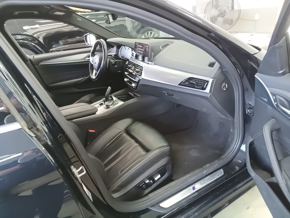 BMW 5 SERIES (7TH GEN) 530i xDRIVE M SPORT PACK 2018 - zdjęcie 14
