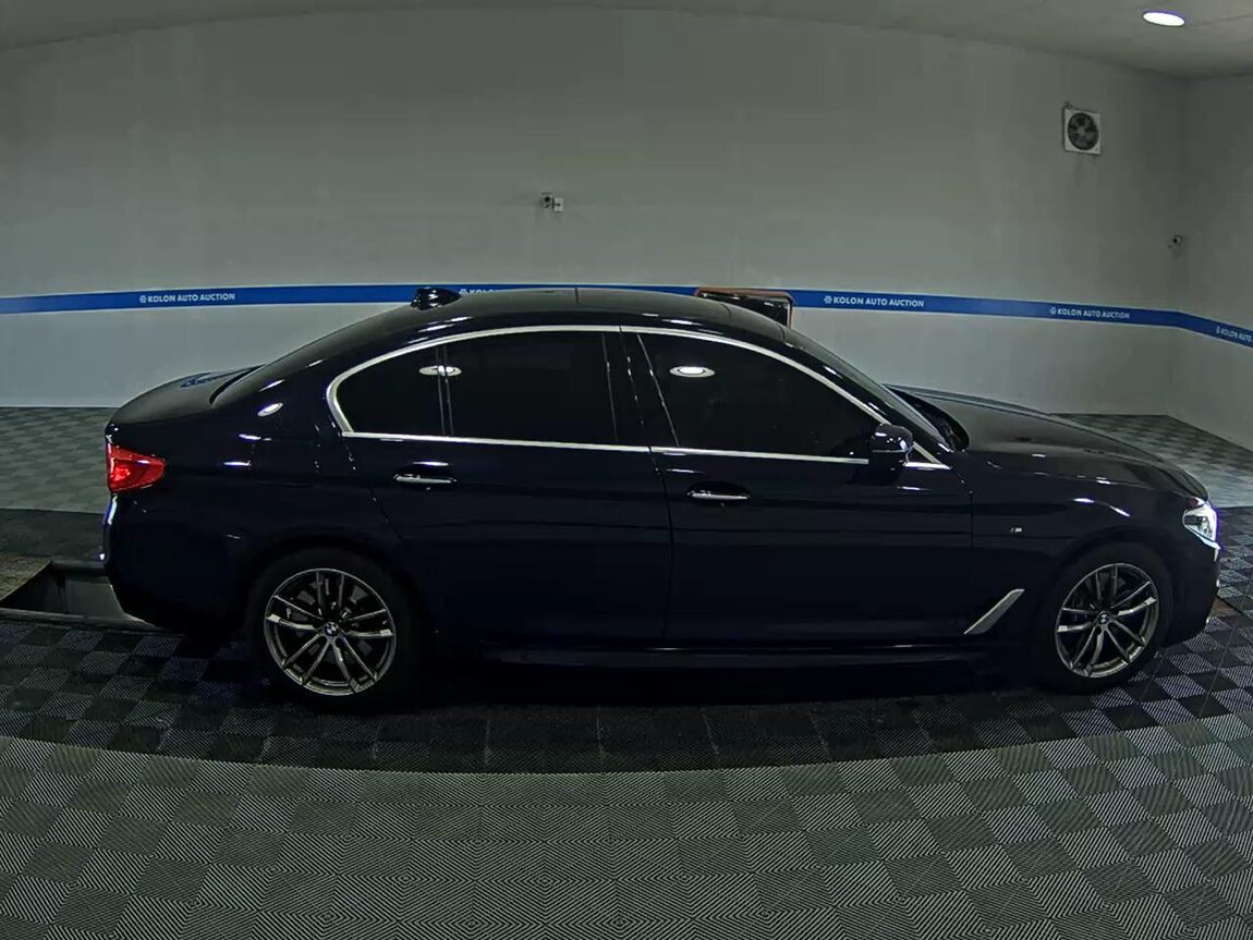 BMW 5 SERIES (7TH GEN) 530i xDRIVE M SPORT PACK 2018 - zdjęcie 4