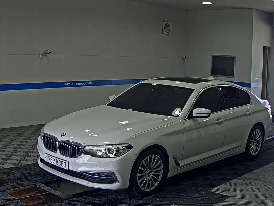 BMW 5 SERIES (7TH GEN) 520i LUXURY 2020 - zdjęcie 2