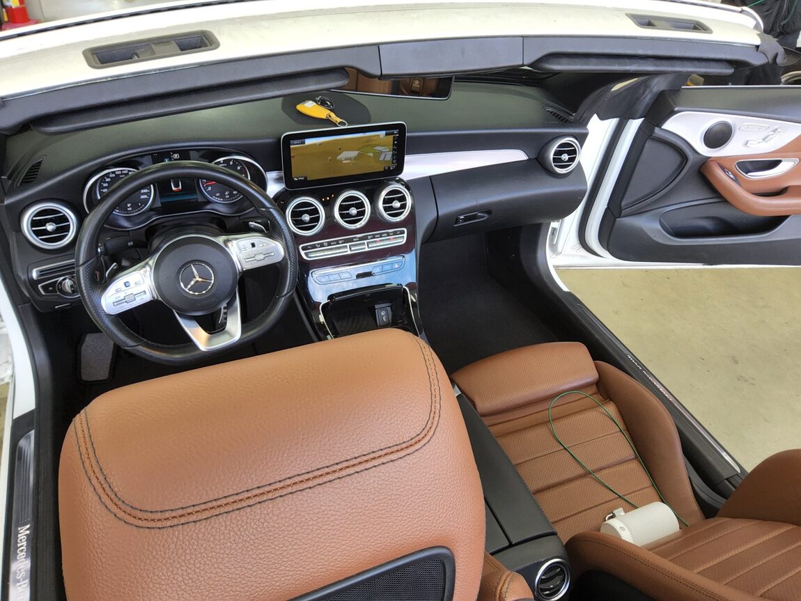 MERCEDES-BENZ C-CLASS (4TH GEN) C200 CABRIOLET 2019 - zdjęcie 11