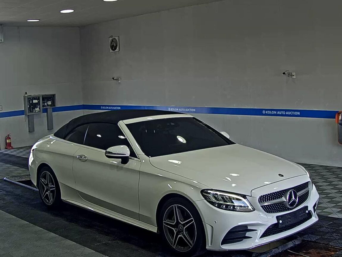 MERCEDES-BENZ C-CLASS (4TH GEN) C200 CABRIOLET 2019 - zdjęcie 3