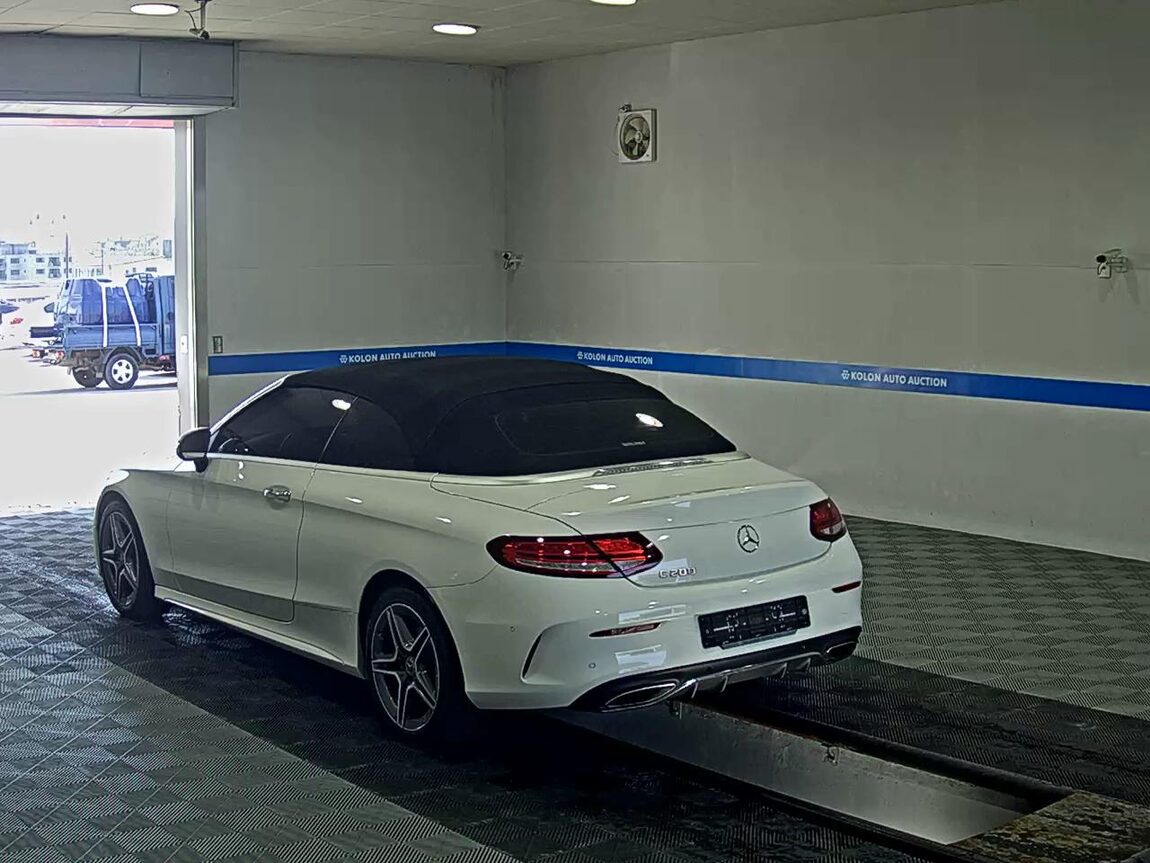 MERCEDES-BENZ C-CLASS (4TH GEN) C200 CABRIOLET 2019 - zdjęcie 6