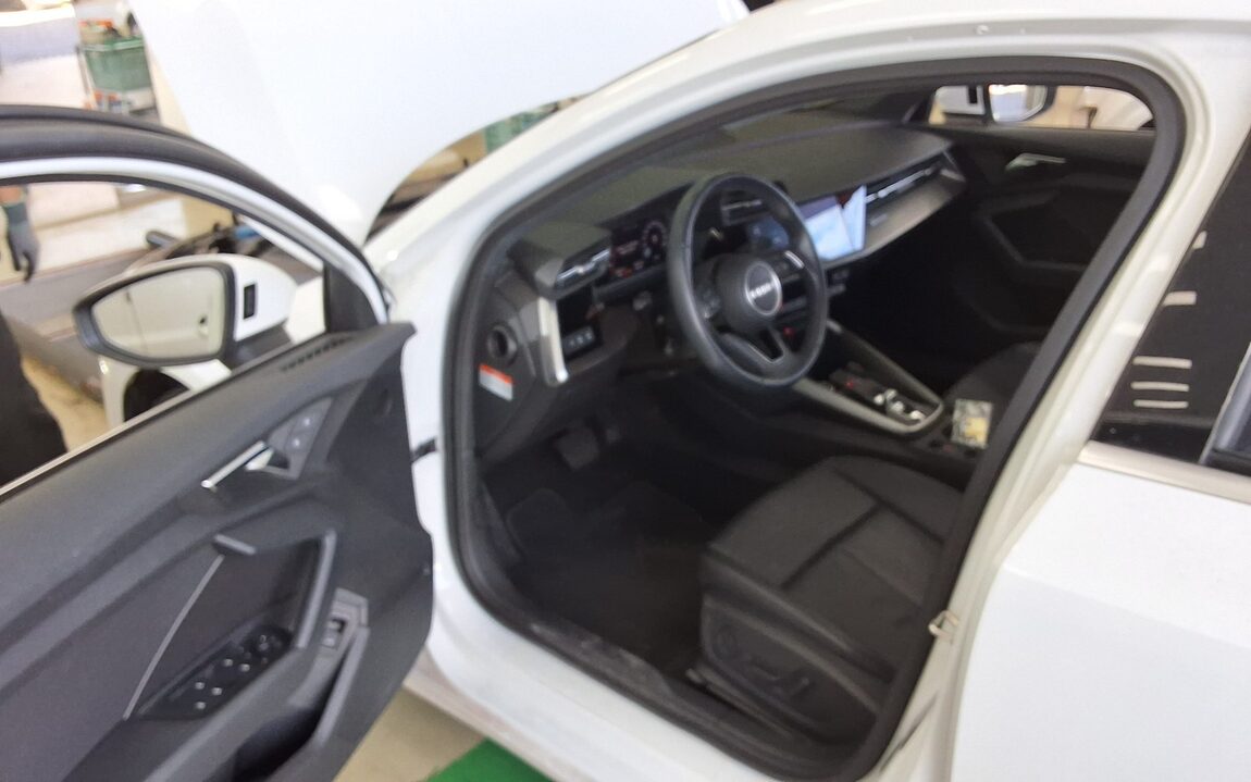 AUDI A3 (4TH GEN) 40 TFSI 2023 - zdjęcie 10