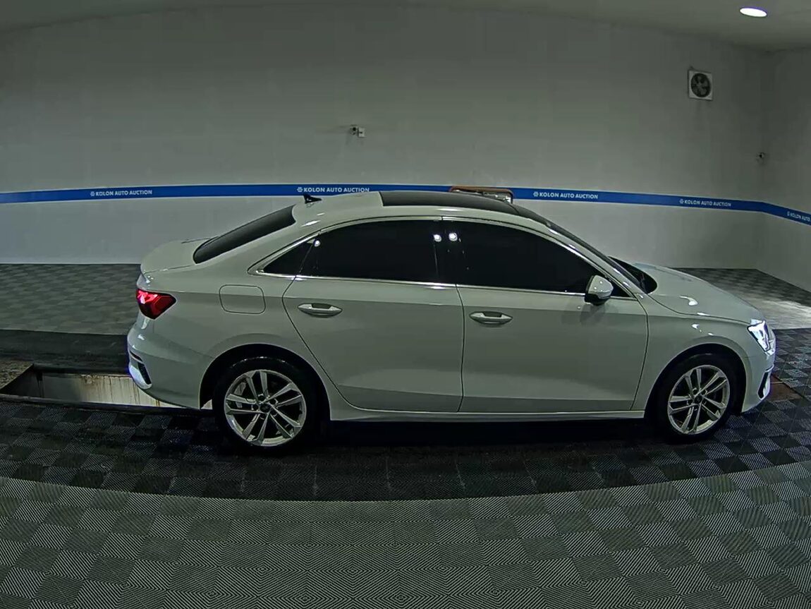 AUDI A3 (4TH GEN) 40 TFSI 2023 - zdjęcie 4