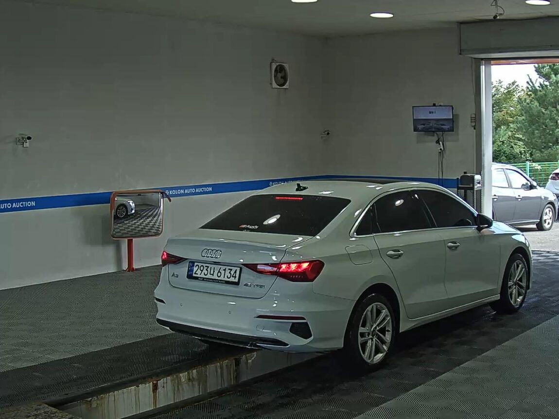 AUDI A3 (4TH GEN) 40 TFSI 2023 - zdjęcie 5
