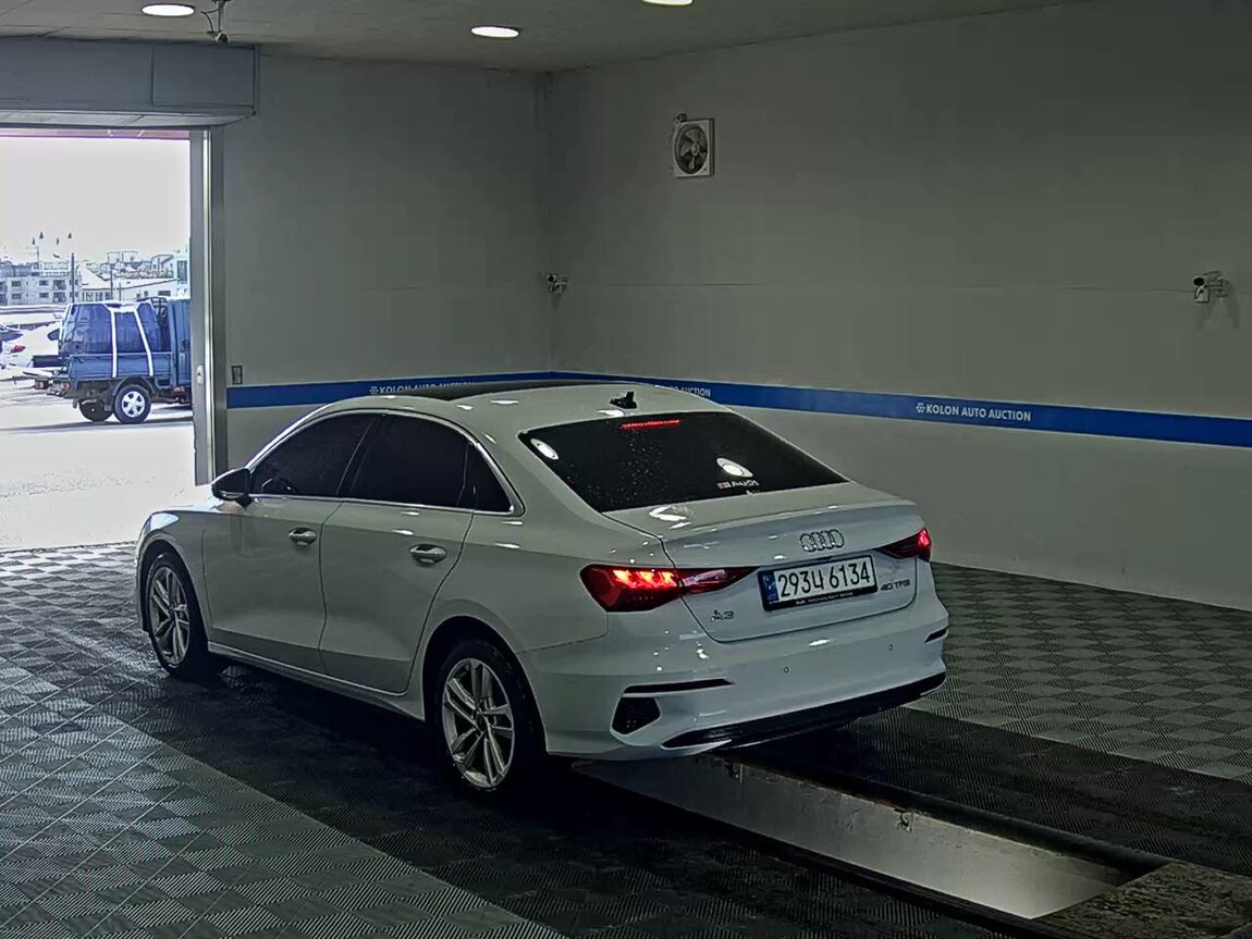 AUDI A3 (4TH GEN) 40 TFSI 2023 - zdjęcie 6