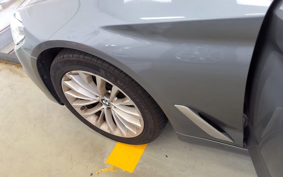 BMW 5 SERIES (7TH GEN) 520d LUXURY LINE PLUS 2019 - zdjęcie 24