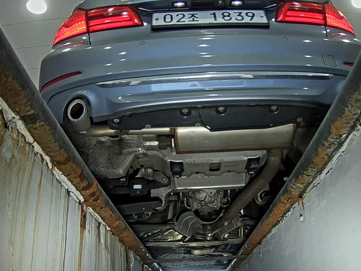 BMW 5 SERIES (7TH GEN) 520d LUXURY LINE PLUS 2019 - zdjęcie 8