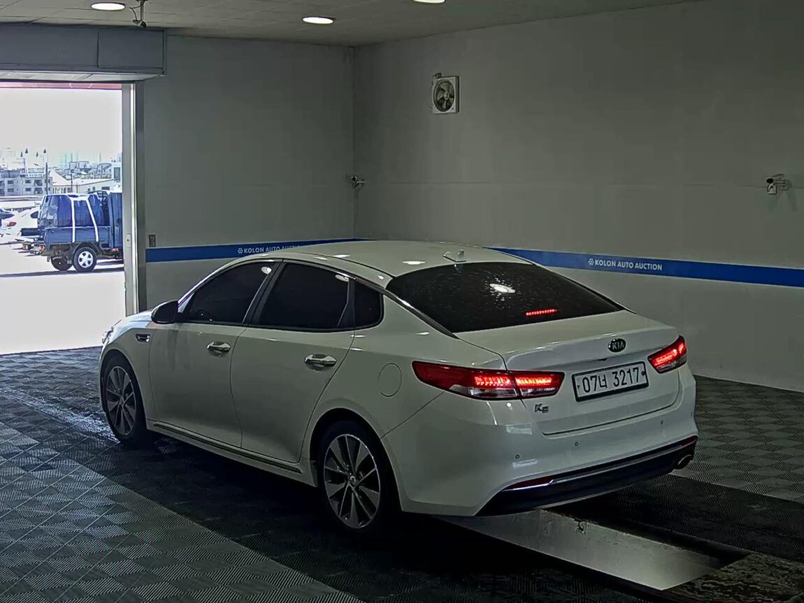 KIA NEW K5 2.0 GASOLINE SPECIAL EDITION MX 2017 - zdjęcie 6