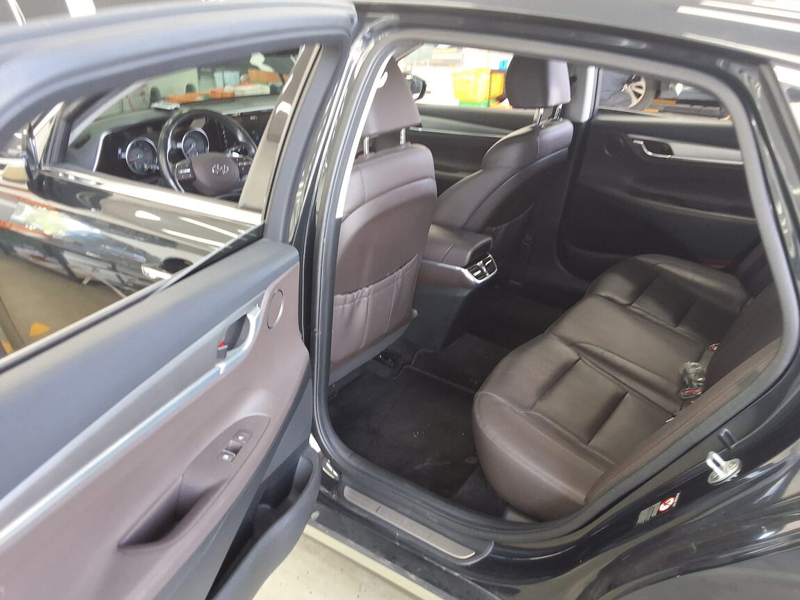 HYUNDAI THE NEW GRANDEUR IG GASOLINE 2.5 PREMIUM CHOICE 2020 - zdjęcie 13