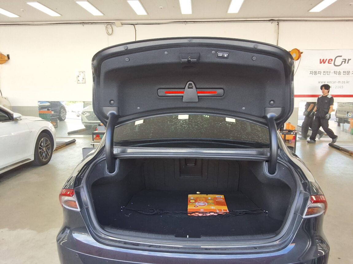 HYUNDAI THE NEW GRANDEUR IG GASOLINE 2.5 PREMIUM CHOICE 2020 - zdjęcie 16