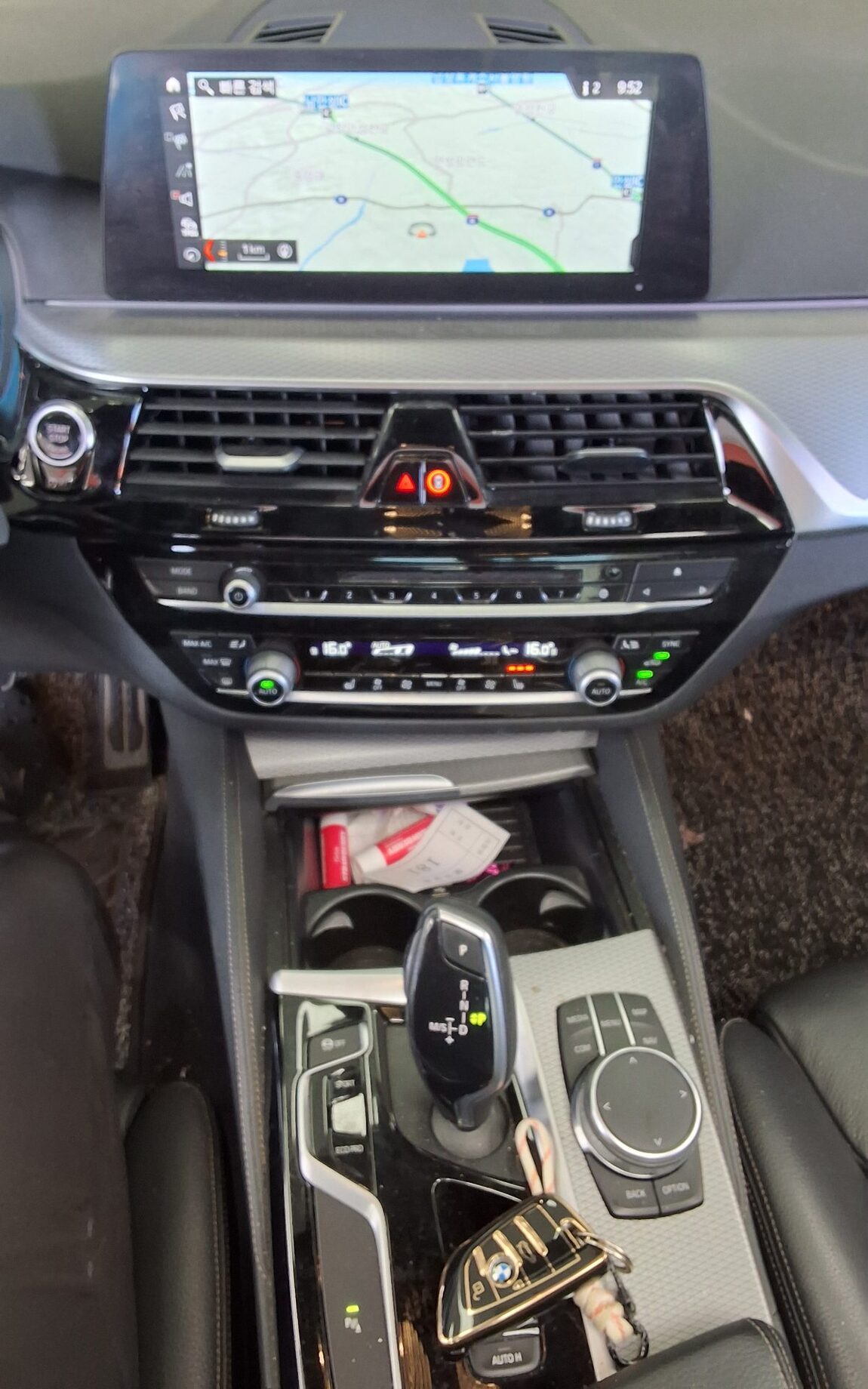 BMW 5 SERIES (7TH GEN) 520d M SPORT PACK 2017 - zdjęcie 18