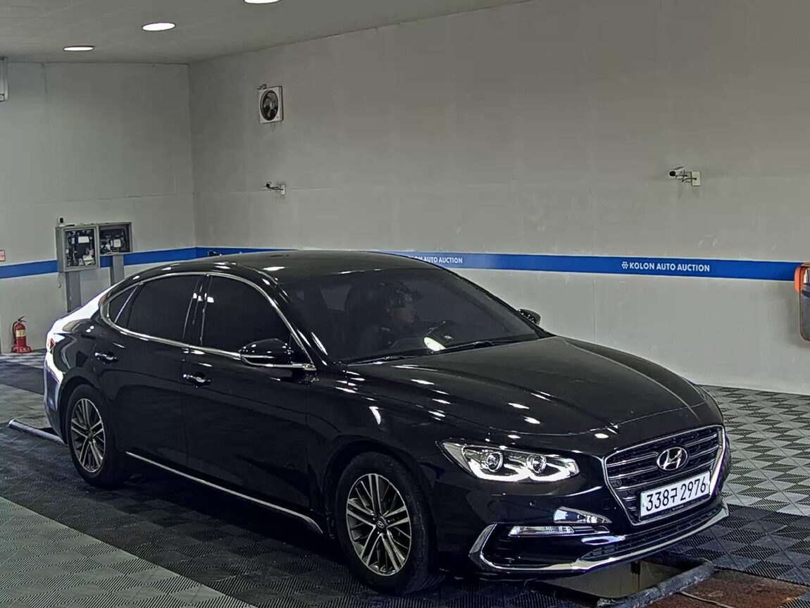 HYUNDAI GRANDEUR IG 3.0 LPi RENTAL CAR MODERN BASIC 2017 - zdjęcie 3