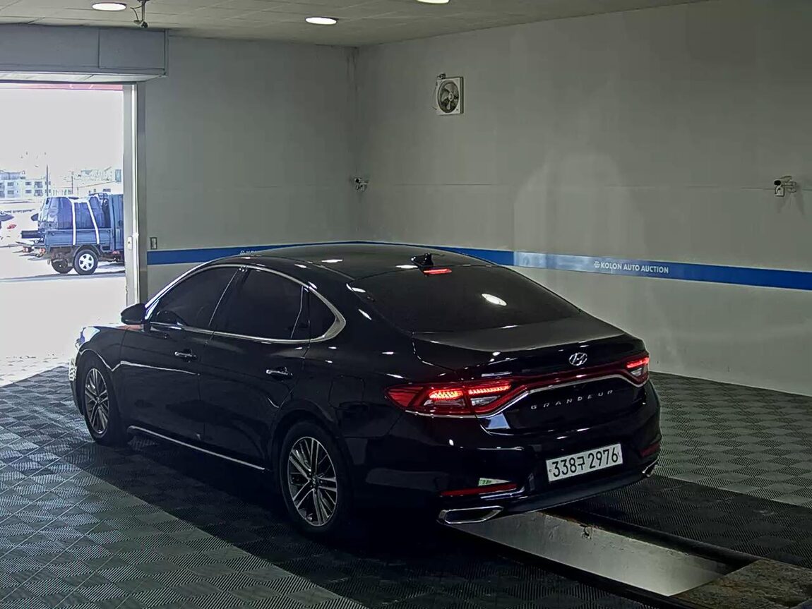 HYUNDAI GRANDEUR IG 3.0 LPi RENTAL CAR MODERN BASIC 2017 - zdjęcie 6