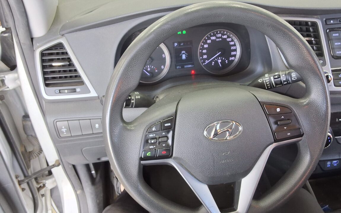 HYUNDAI ALL NEW TUCSON DIESEL R2.0 2WD STYLE 2016 - zdjęcie 16