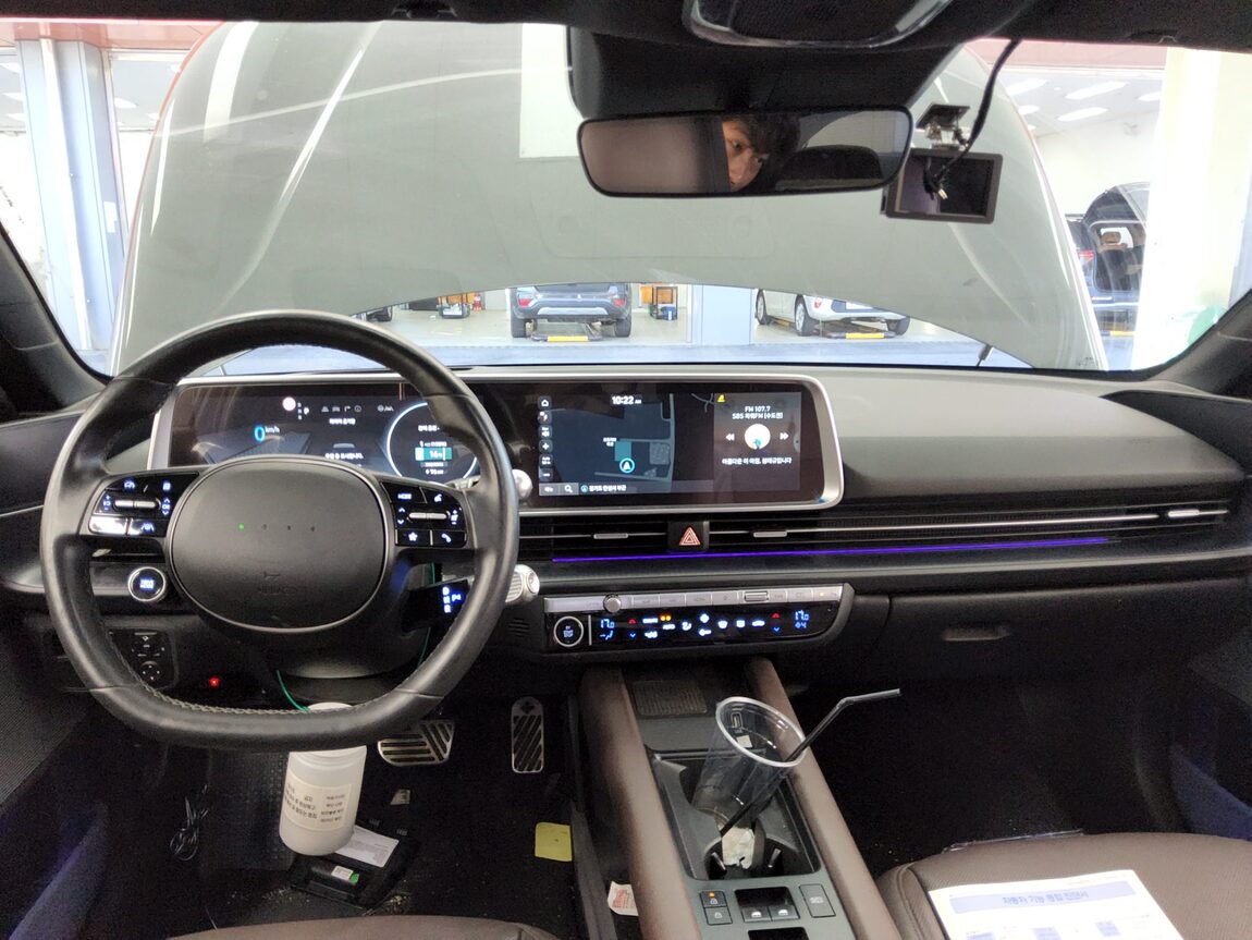 HYUNDAI IONIQ 6 LONG RANGE 2WD PRESTIGE 2023 - zdjęcie 11