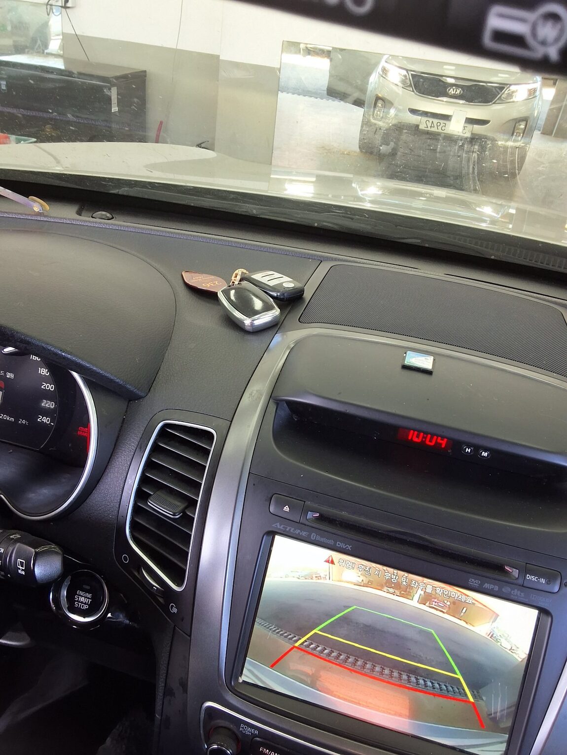 KIA NEW SORENTO R R2.0 2WD PRESTIGE 2014 - zdjęcie 17