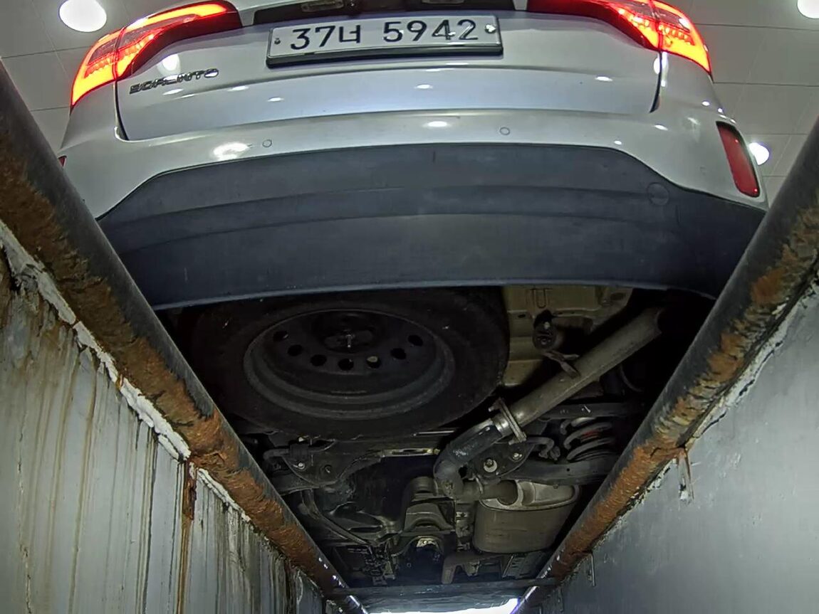 KIA NEW SORENTO R R2.0 2WD PRESTIGE 2014 - zdjęcie 8