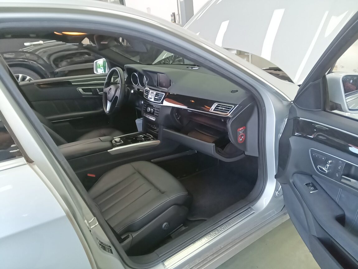 MERCEDES-BENZ E-CLASS (4TH GEN) E250 CDI 4MATIC 2014 - zdjęcie 14