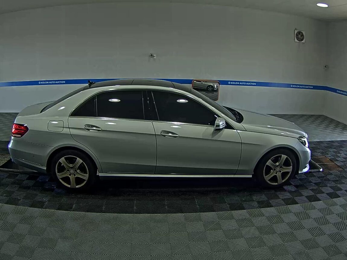 MERCEDES-BENZ E-CLASS (4TH GEN) E250 CDI 4MATIC 2014 - zdjęcie 4