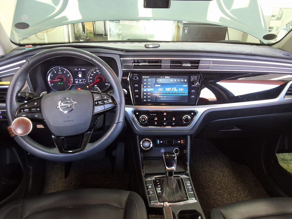 KG MOBILITY (SSANGYONG) ALL NEW KORANDO 1.5 GASOLINE 2WD C5 PLUS 2020 - zdjęcie 11