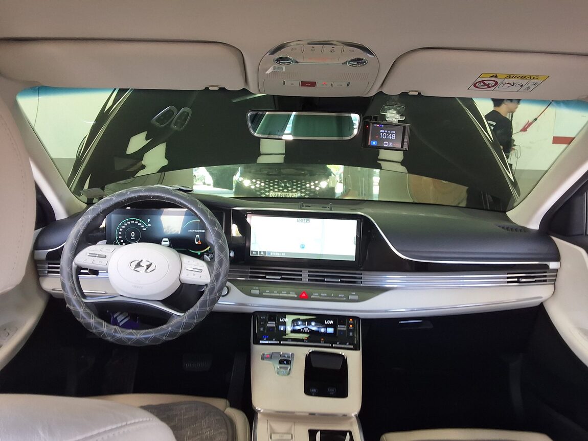 HYUNDAI THE NEW GRANDEUR IG GASOLINE 2.5 LE BLANC 2022 - zdjęcie 12