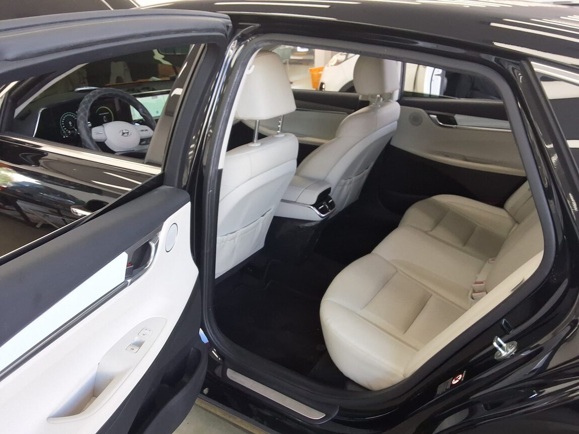 HYUNDAI THE NEW GRANDEUR IG GASOLINE 2.5 LE BLANC 2022 - zdjęcie 13