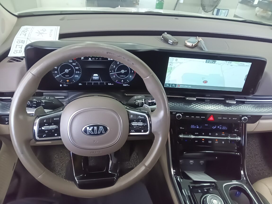 KIA NEW CARNIVAL (KA4) HI-LIMOUSINE 9-SEATER GASOLINE SIGNATURE 2021 - zdjęcie 17