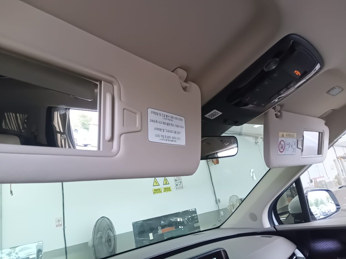 KIA NEW CARNIVAL (KA4) HI-LIMOUSINE 9-SEATER GASOLINE SIGNATURE 2021 - zdjęcie 18