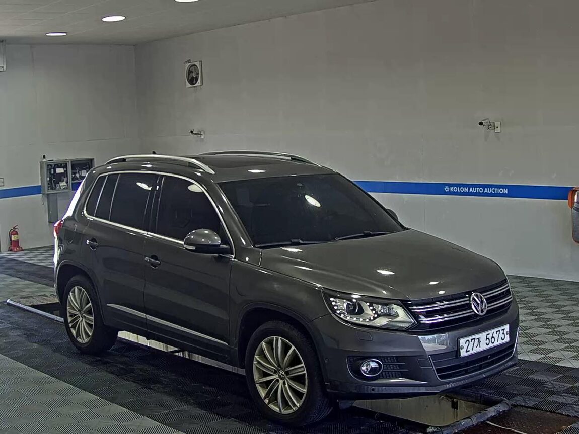 VOLKSWAGEN TIGUAN 2.0 TDI BLUEMOTION PREMIUM 2015 - zdjęcie 3