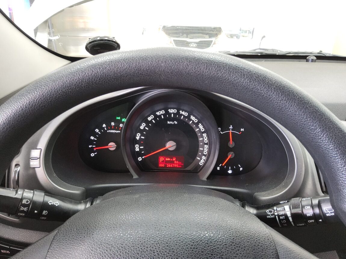 KIA SPORTAGE R DIESEL R2.0 2WD TLX PREMIUM MODEL 2019 - zdjęcie 9