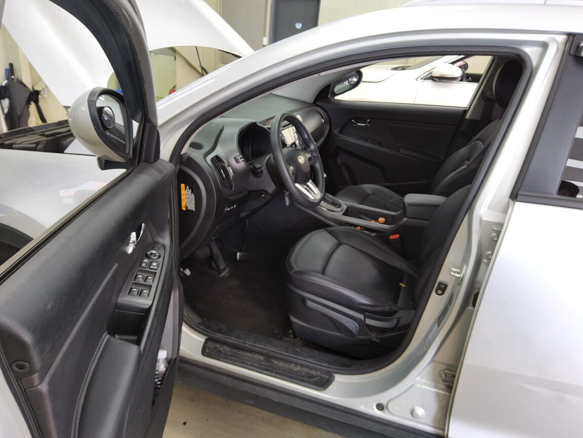 KIA SPORTAGE R DIESEL R2.0 2WD TLX PREMIUM MODEL 2019 - zdjęcie 10
