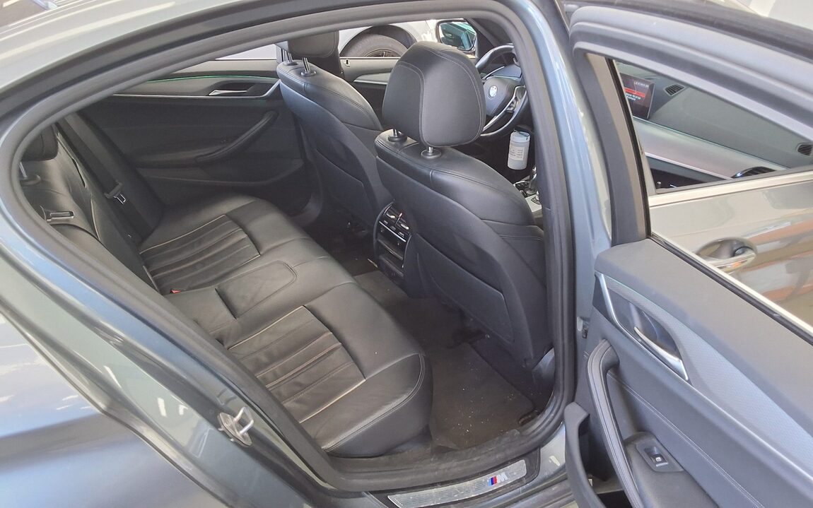 BMW 5 SERIES (7TH GEN) 520d M SPORT PACK SPECIAL 2018 - zdjęcie 13