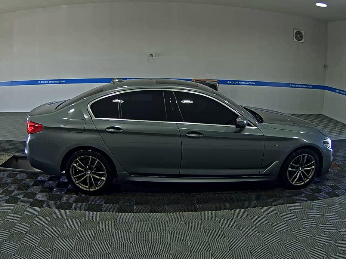 BMW 5 SERIES (7TH GEN) 520d M SPORT PACK SPECIAL 2018 - zdjęcie 4
