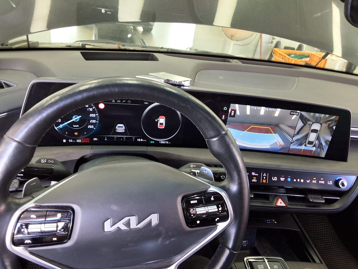 KIA K8 HYBRID HEV SIGNATURE 2022 - zdjęcie 19