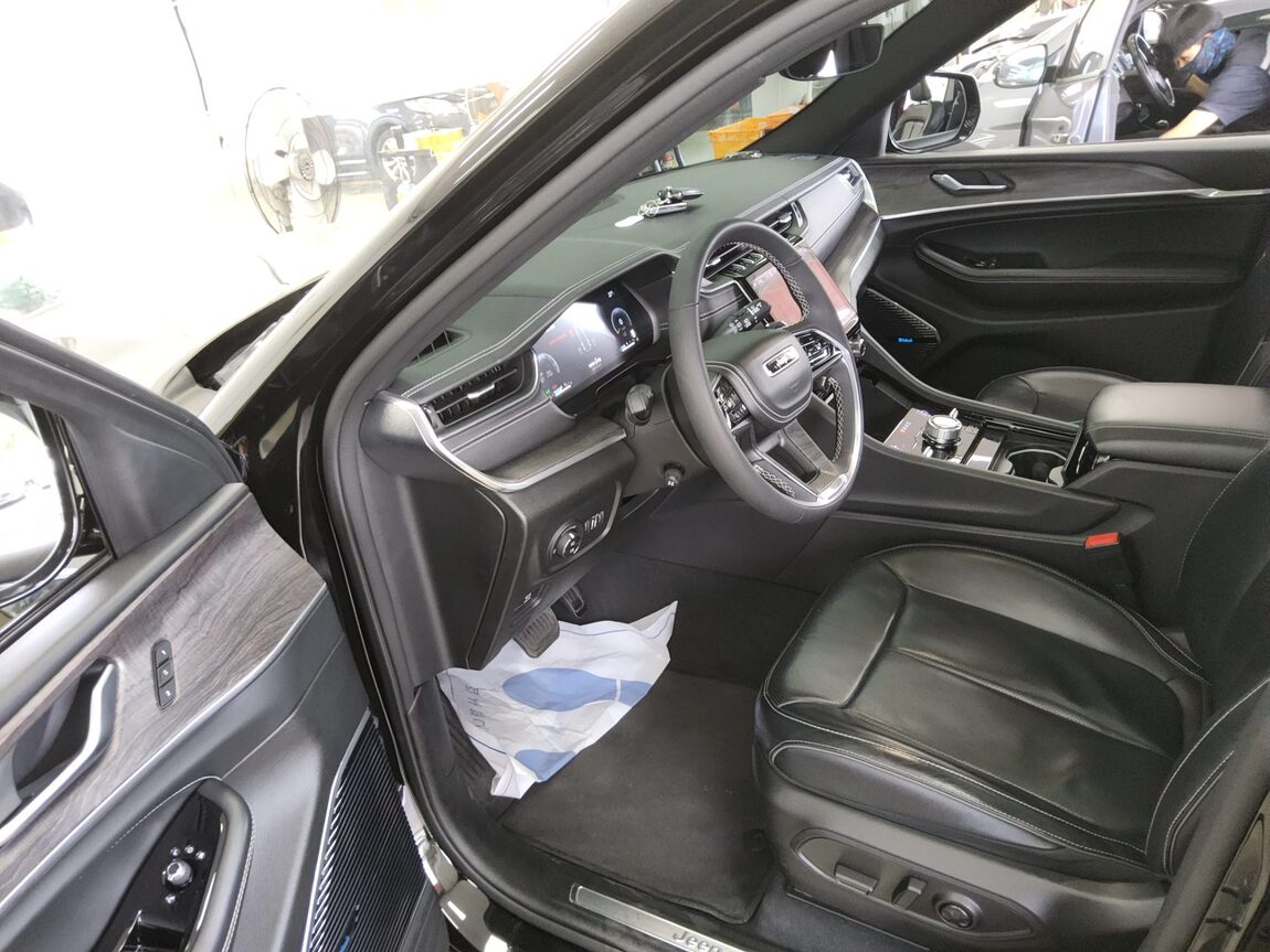 JEEP GRAND CHEROKEE (WL) 3.6 OVERLAND 2023 - zdjęcie 10