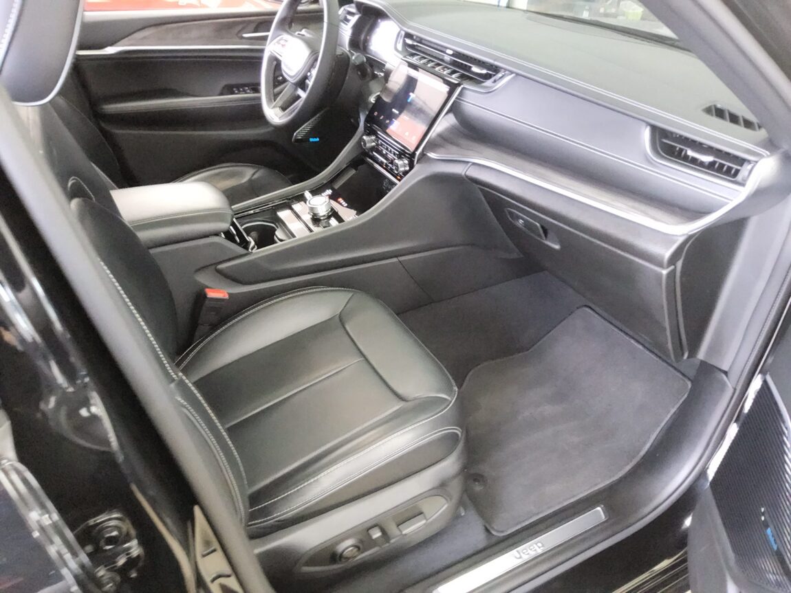 JEEP GRAND CHEROKEE (WL) 3.6 OVERLAND 2023 - zdjęcie 14