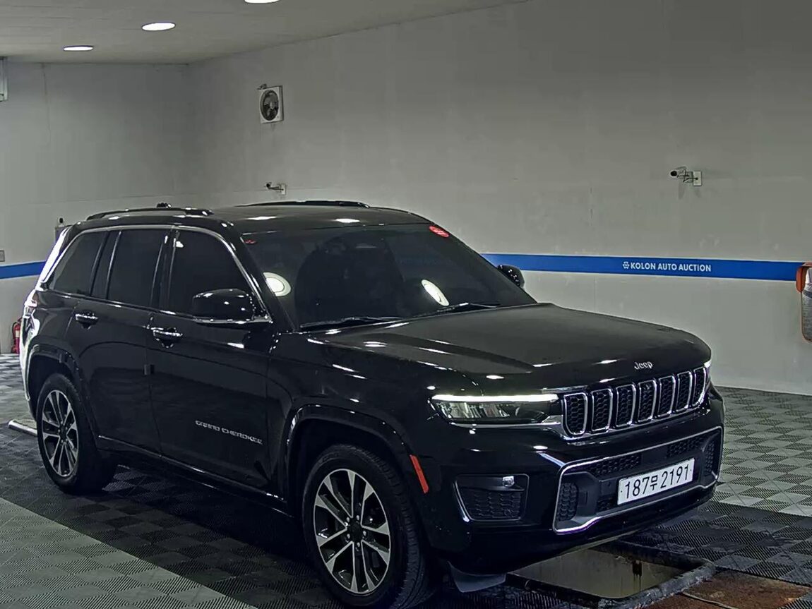 JEEP GRAND CHEROKEE (WL) 3.6 OVERLAND 2023 - zdjęcie 3
