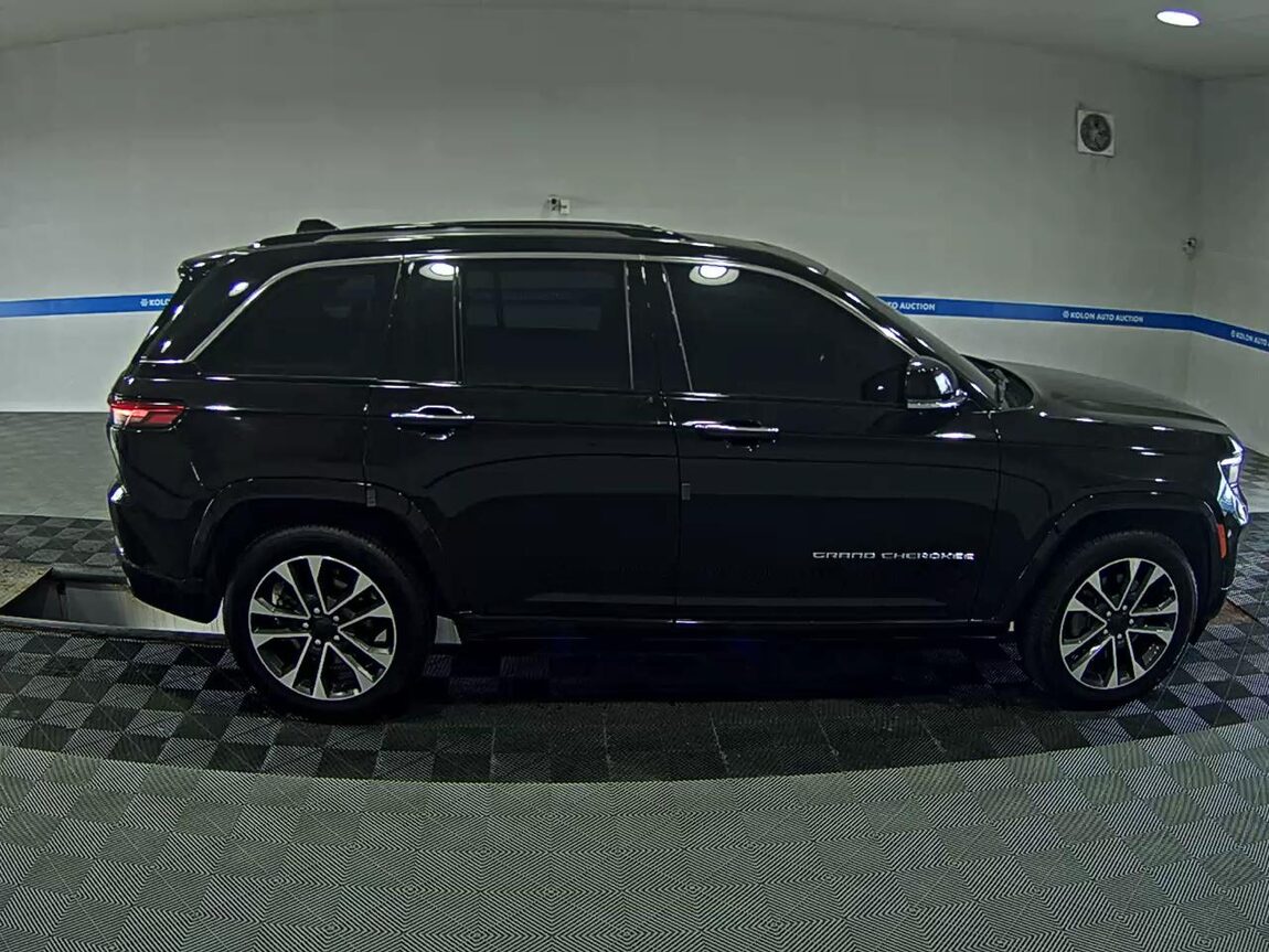 JEEP GRAND CHEROKEE (WL) 3.6 OVERLAND 2023 - zdjęcie 4