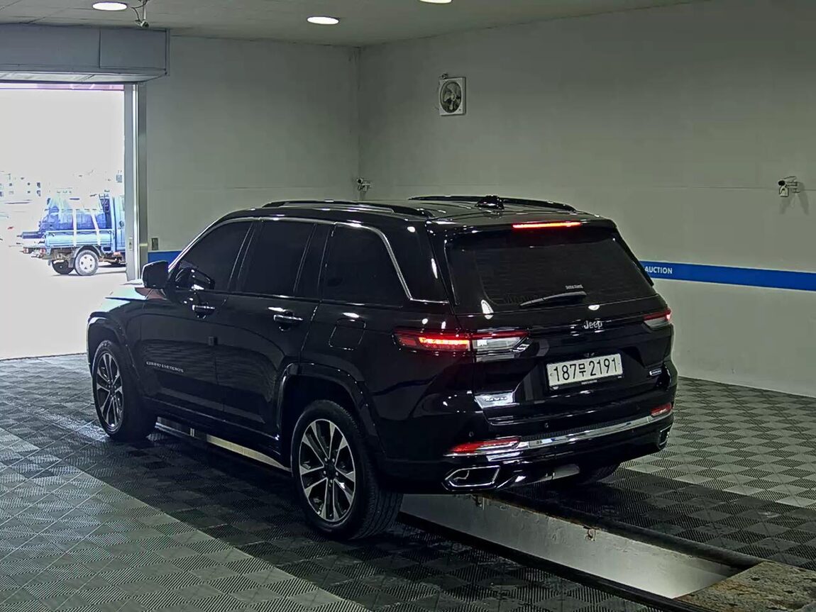 JEEP GRAND CHEROKEE (WL) 3.6 OVERLAND 2023 - zdjęcie 6