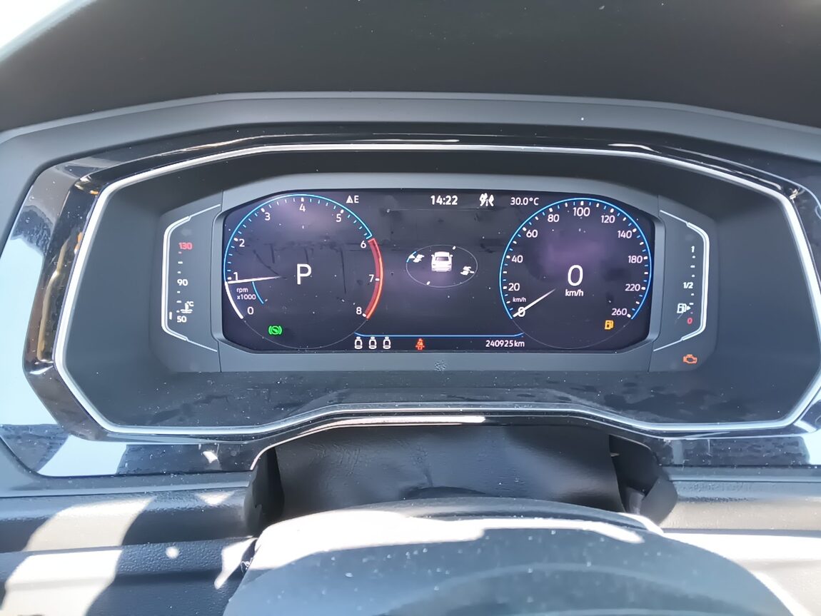 VOLKSWAGEN JETTA (7TH GEN) 1.4 TSI PRESTIGE 2021 - zdjęcie 9