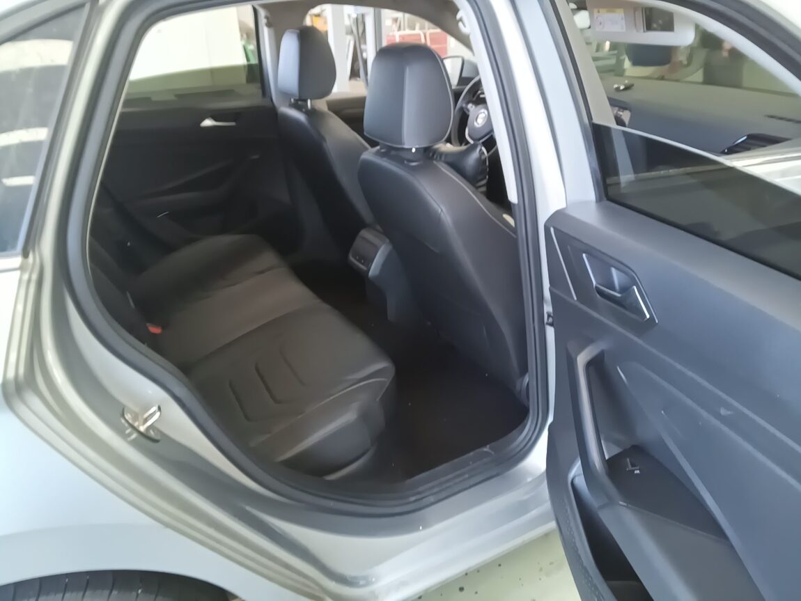VOLKSWAGEN JETTA (7TH GEN) 1.4 TSI PRESTIGE 2021 - zdjęcie 13