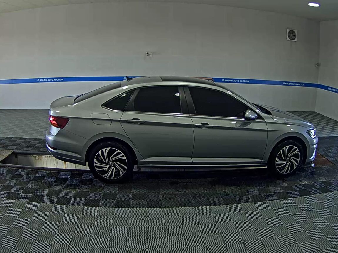 VOLKSWAGEN JETTA (7TH GEN) 1.4 TSI PRESTIGE 2021 - zdjęcie 4