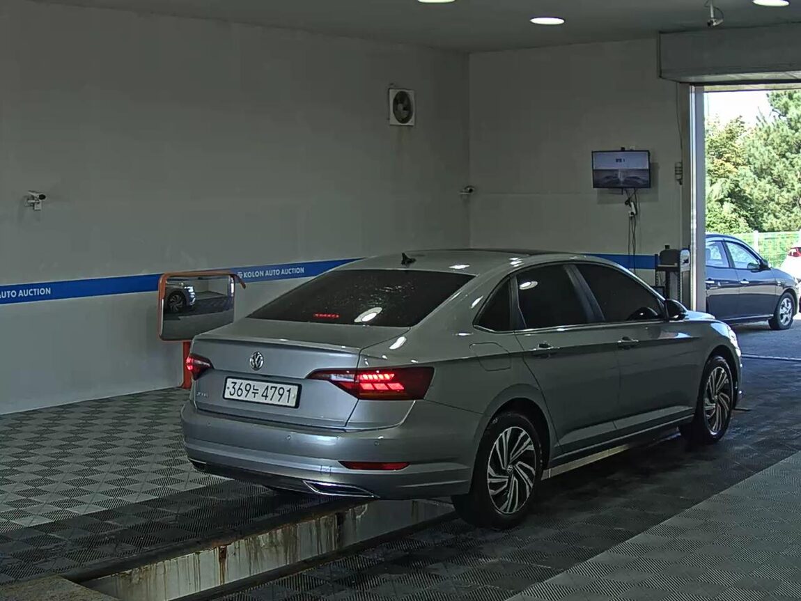 VOLKSWAGEN JETTA (7TH GEN) 1.4 TSI PRESTIGE 2021 - zdjęcie 5