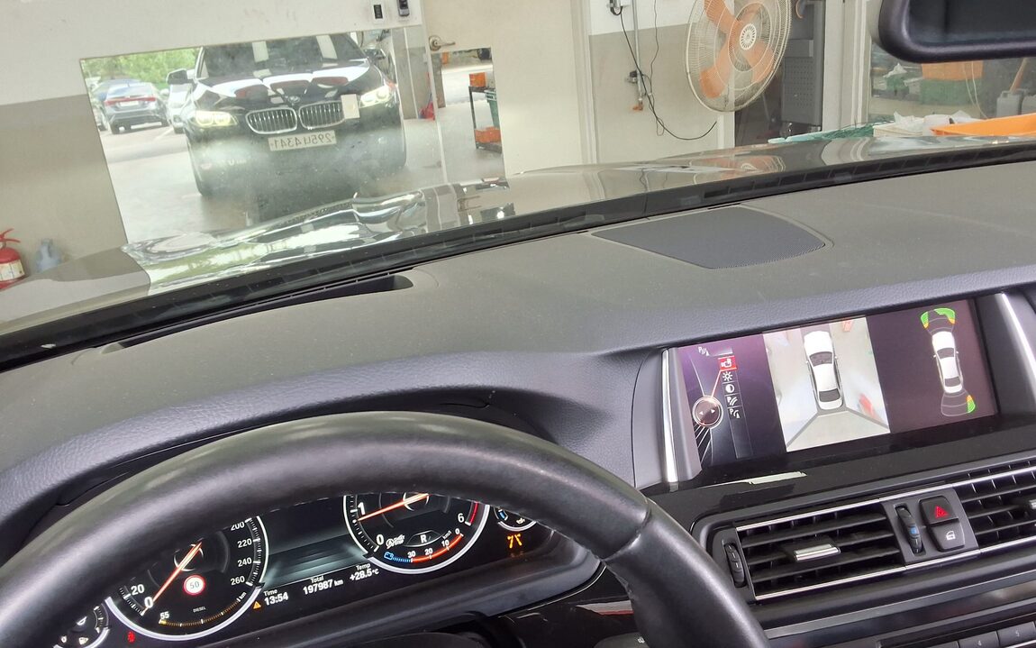 BMW 5 SERIES (6TH GEN) 520d M AERODYNAMIC PRO 2016 - zdjęcie 19