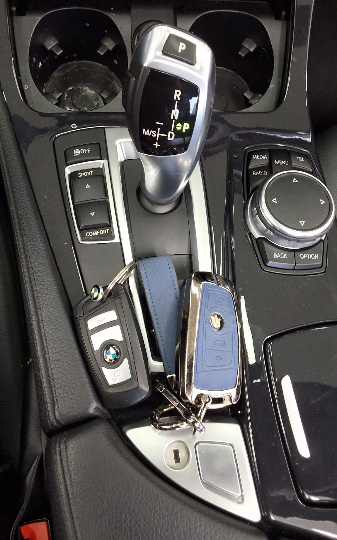 BMW 5 SERIES (6TH GEN) 520d M AERODYNAMIC PRO 2016 - zdjęcie 20