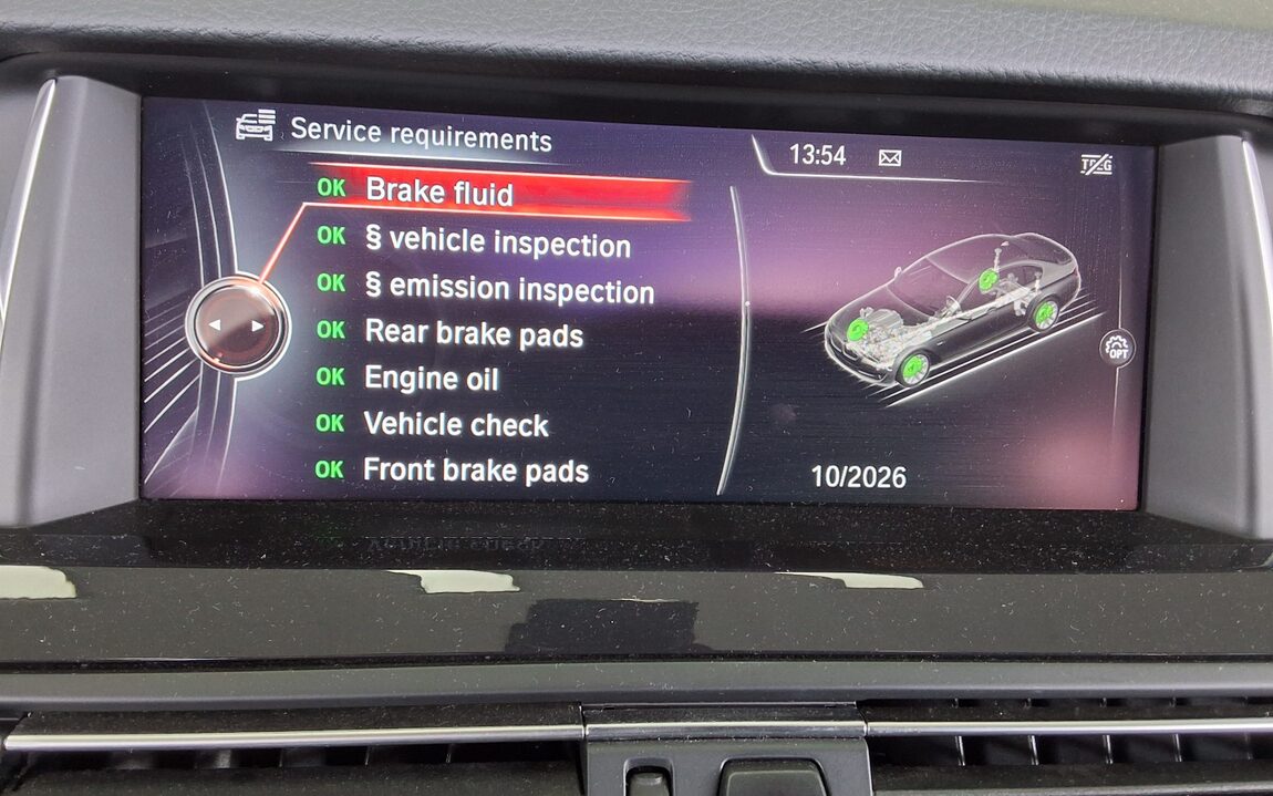 BMW 5 SERIES (6TH GEN) 520d M AERODYNAMIC PRO 2016 - zdjęcie 21