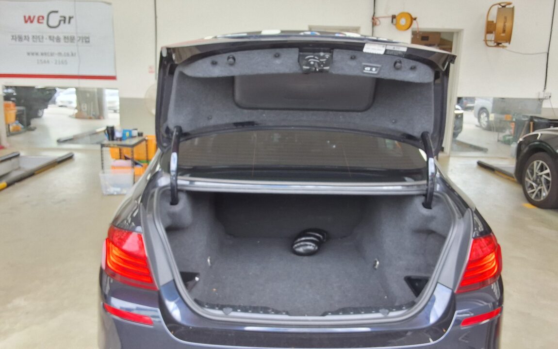 BMW 5 SERIES (6TH GEN) 520d M AERODYNAMIC PRO 2016 - zdjęcie 15
