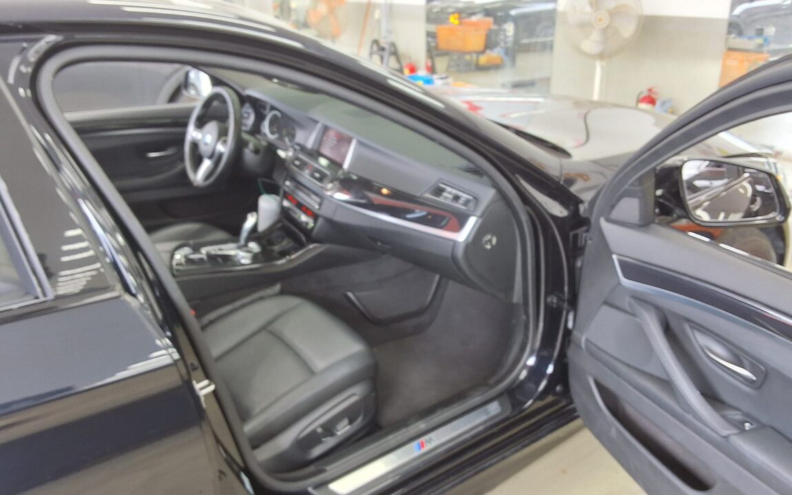 BMW 5 SERIES (6TH GEN) 520d M AERODYNAMIC PRO 2016 - zdjęcie 14